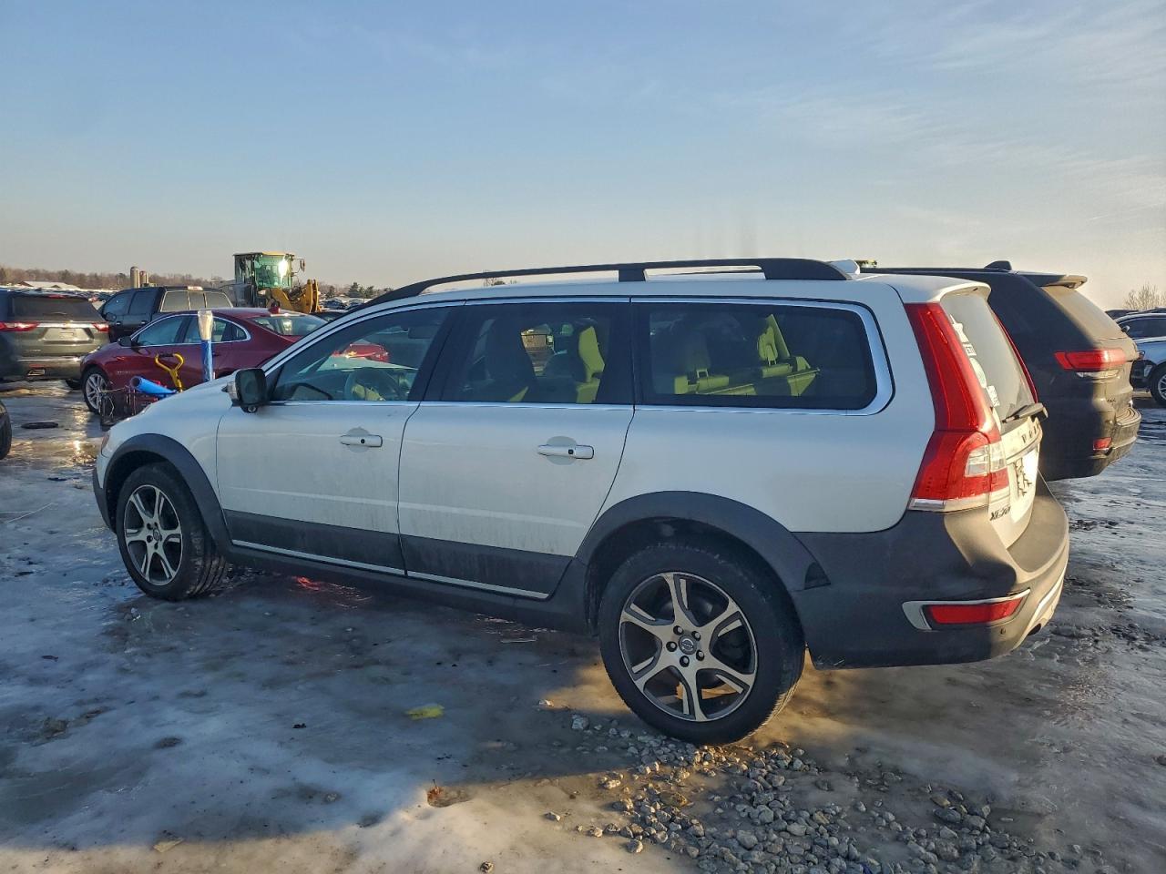2014 VOLVO XC70