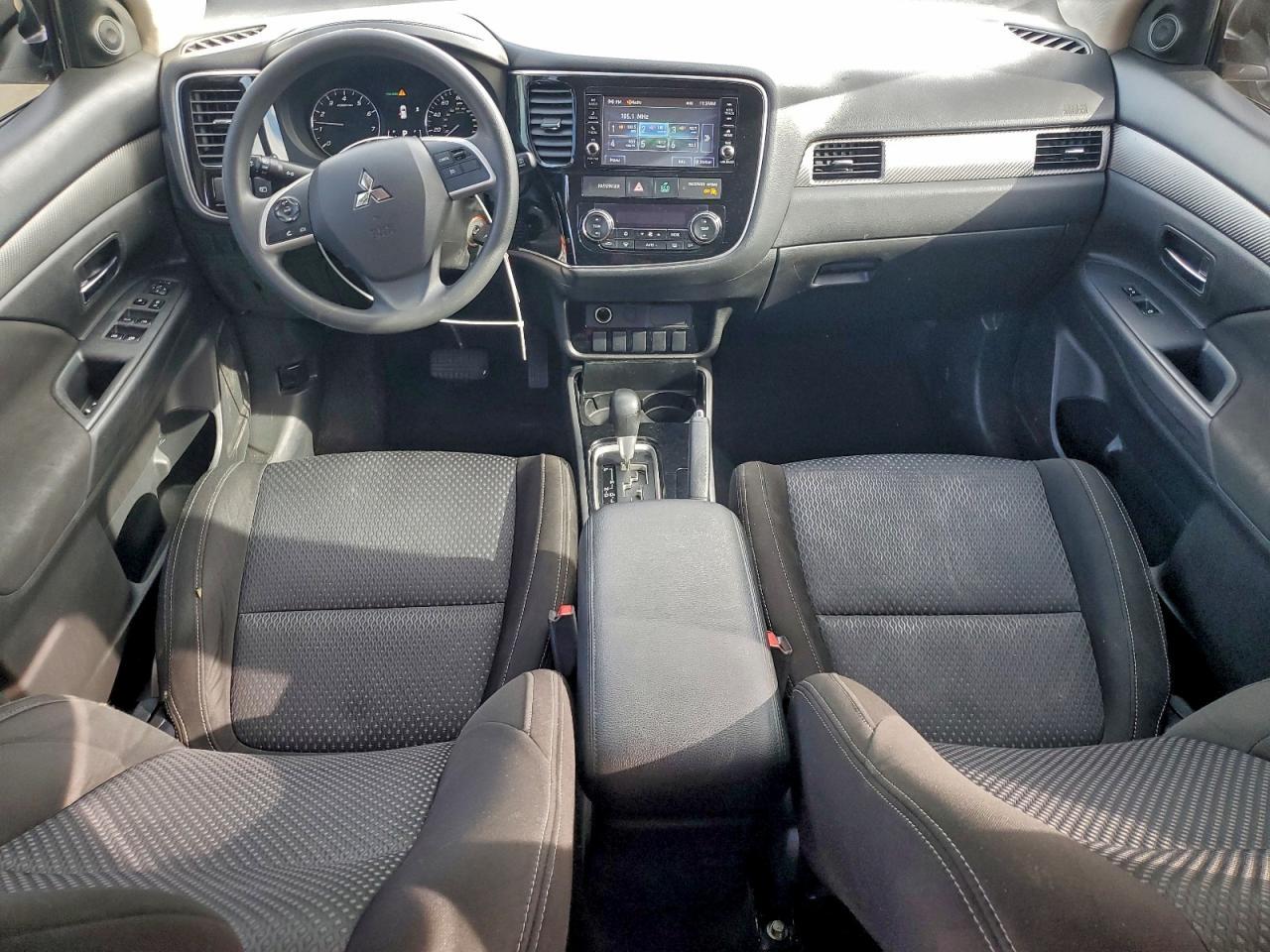 2018 MITSUBISHI outlander