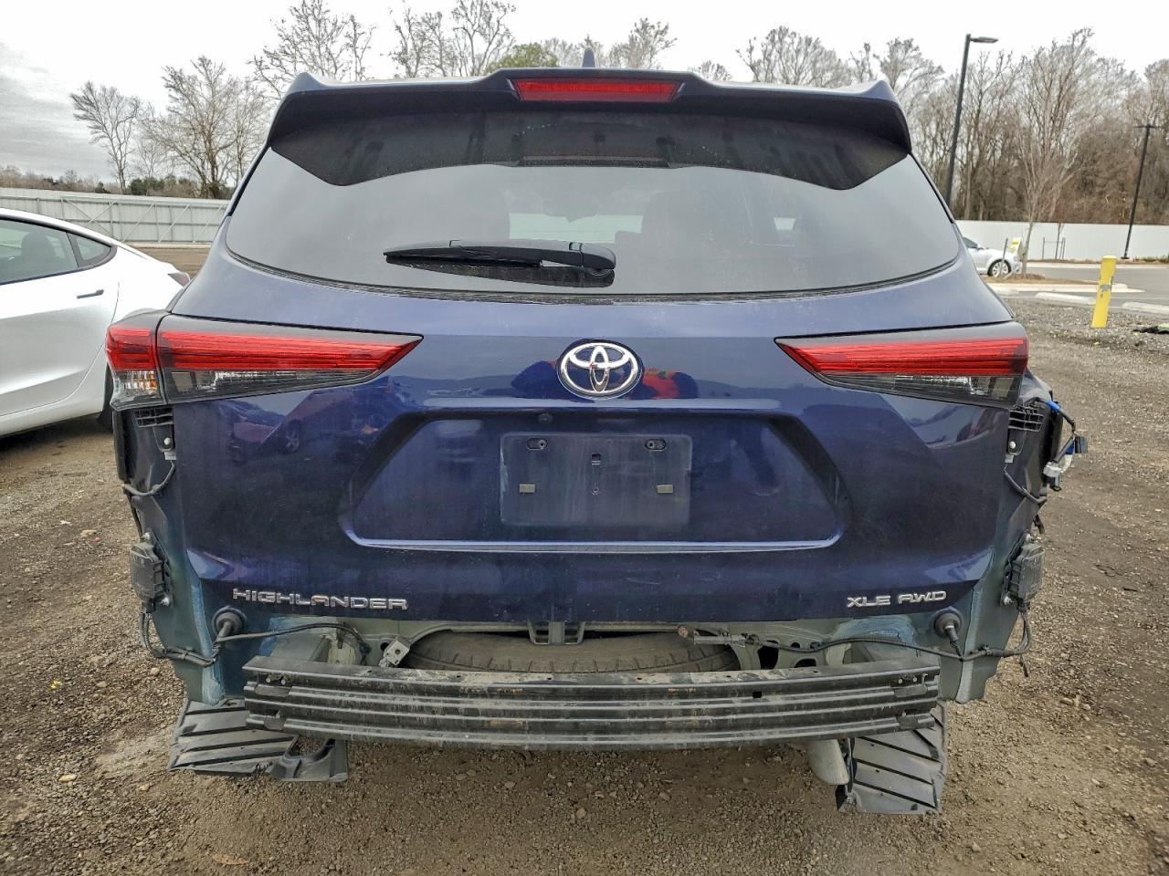 2022 TOYOTA HIGHLANDER
