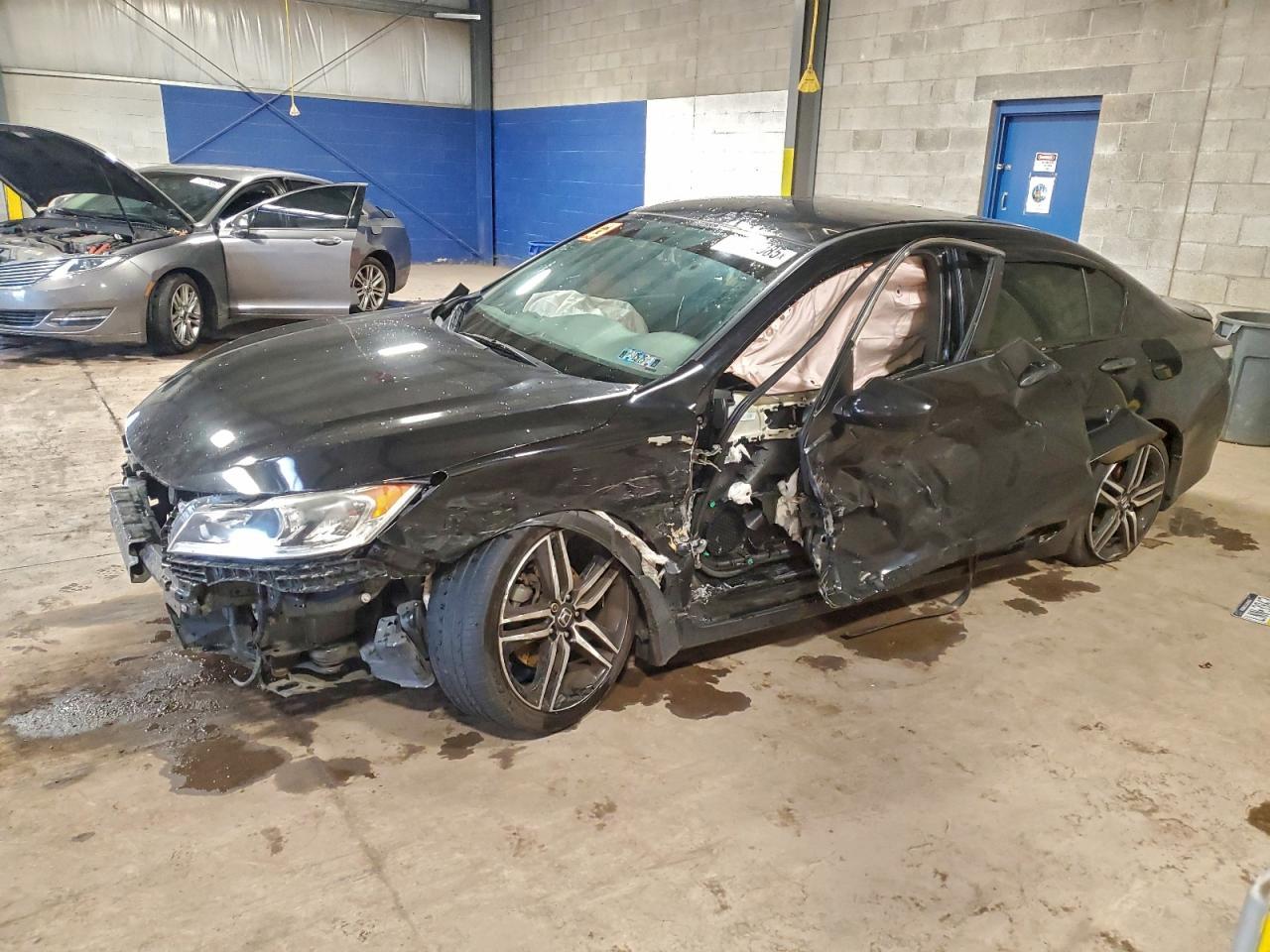 2017 HONDA ACCORD