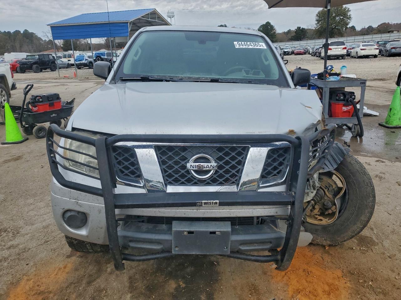 2012 NISSAN Frontier