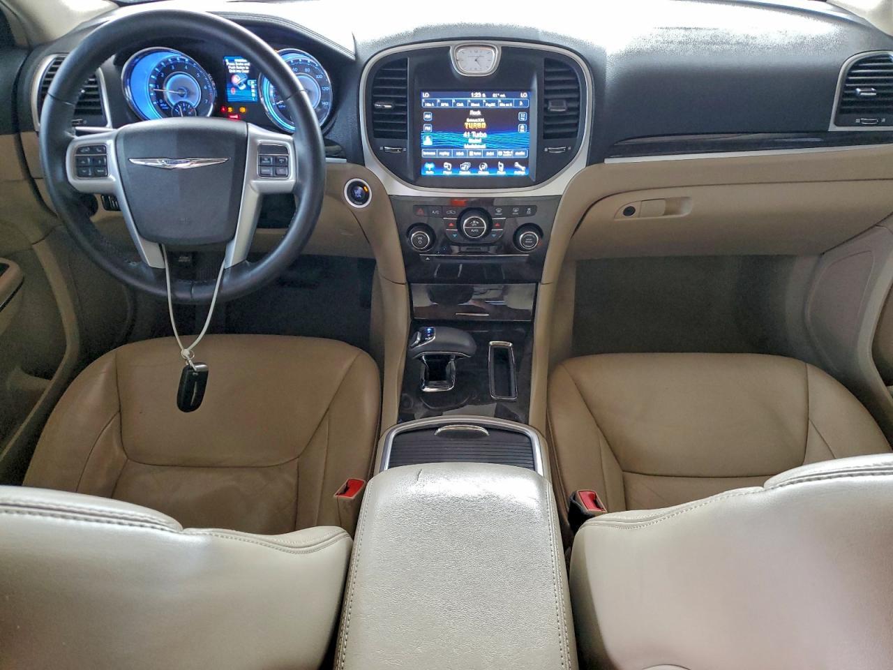 2013 CHRYSLER 300