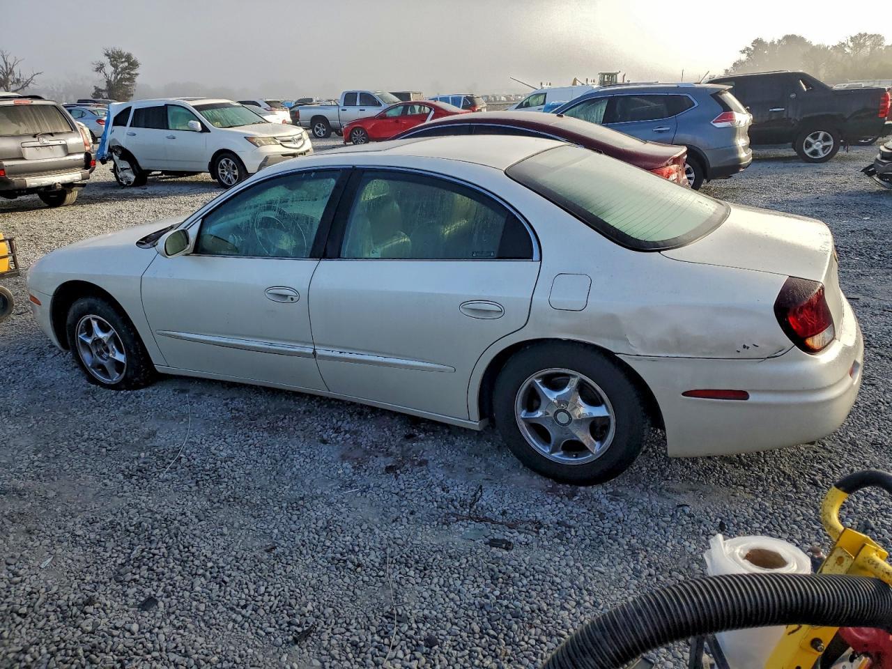 2002 OLDSMOBILE Aurora
