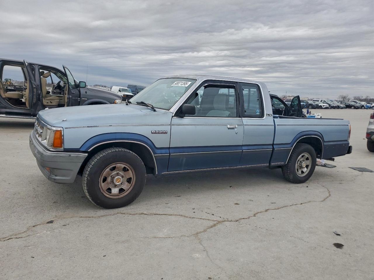1988 MAZDA B2200