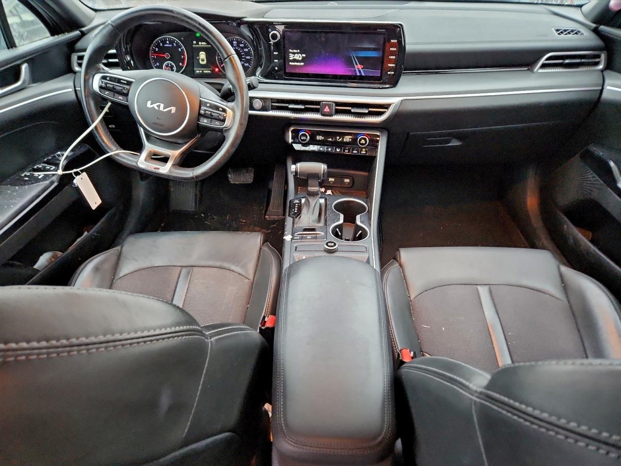 2022 KIA K5