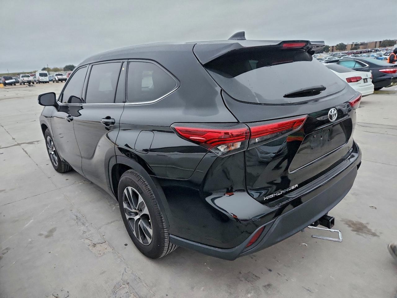 2022 TOYOTA HIGHLANDER