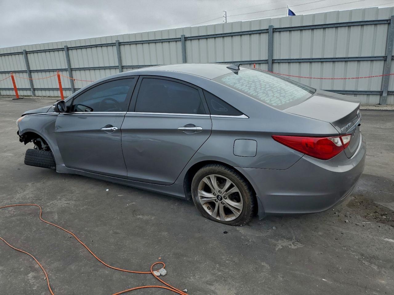 2011 HYUNDAI SONATA