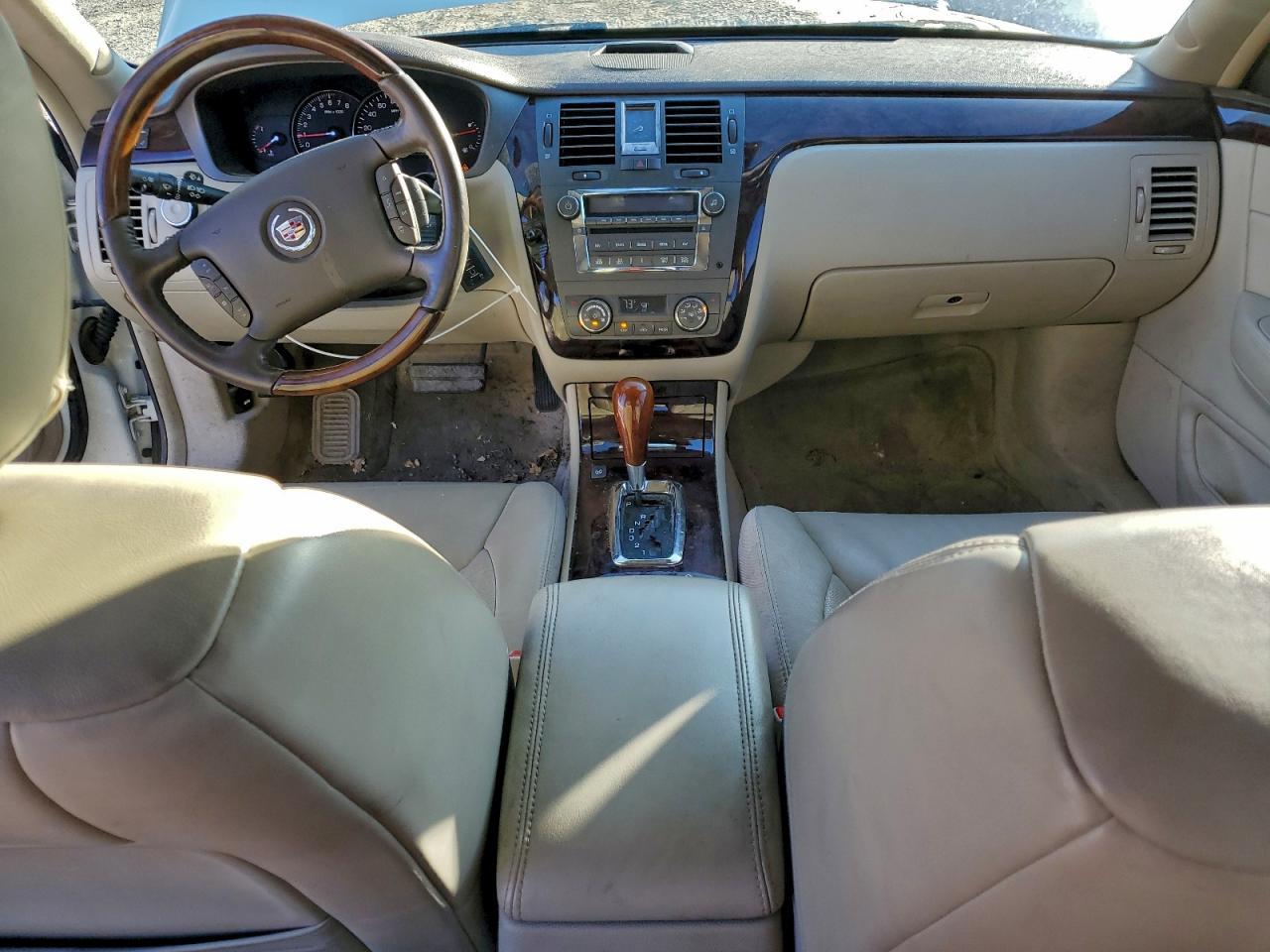 2009 CADILLAC DTS