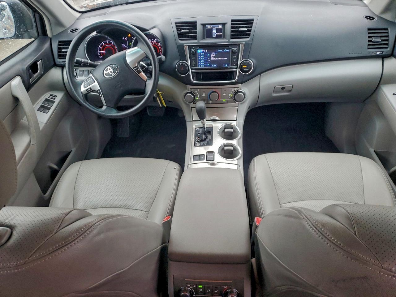 2013 TOYOTA HIGHLANDER