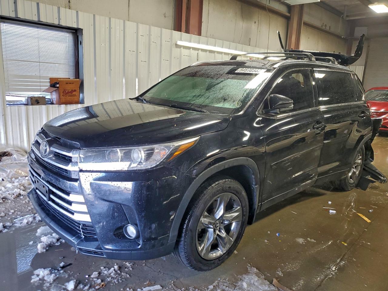 2017 TOYOTA HIGHLANDER