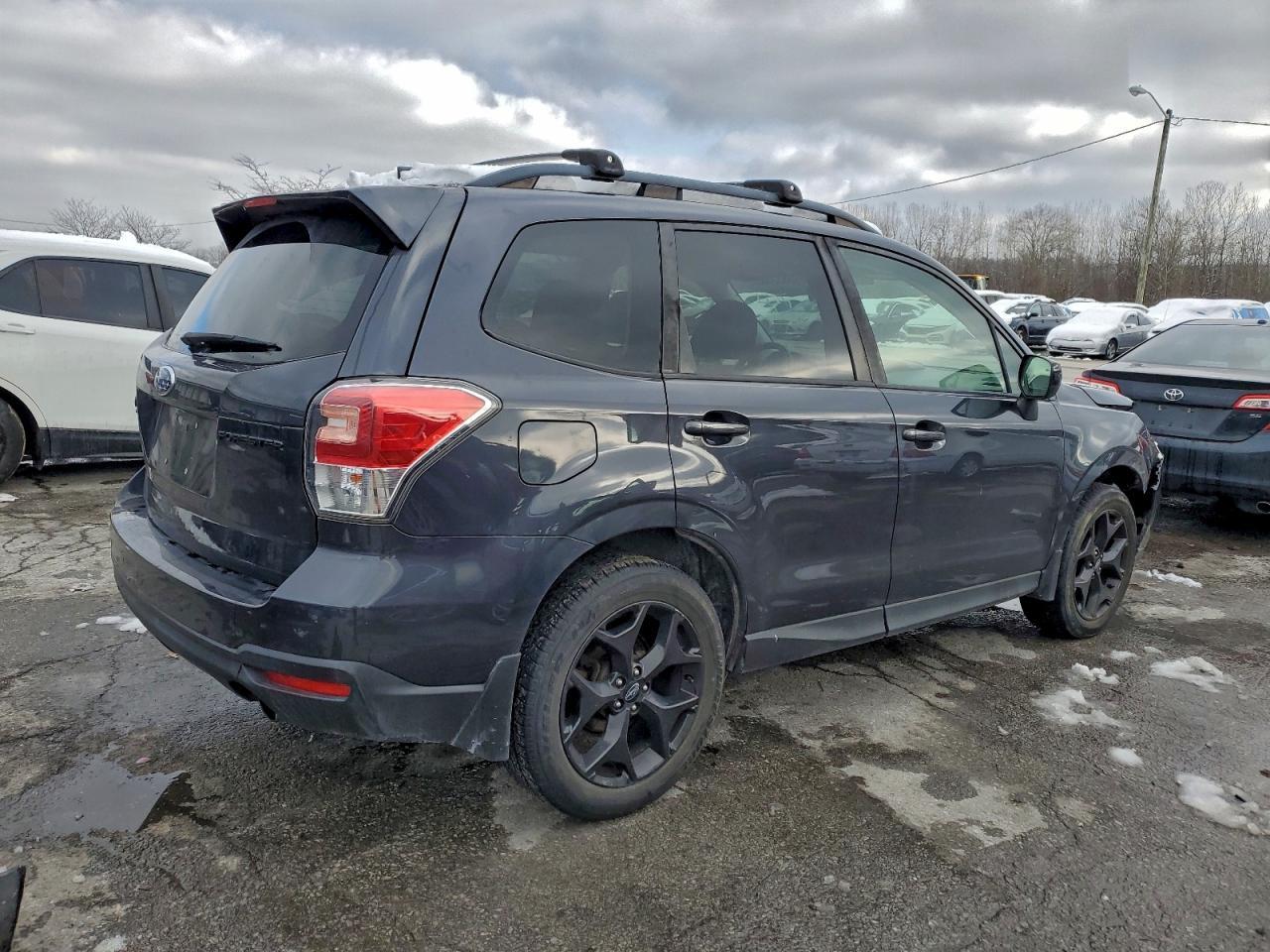 2018 SUBARU FORESTER