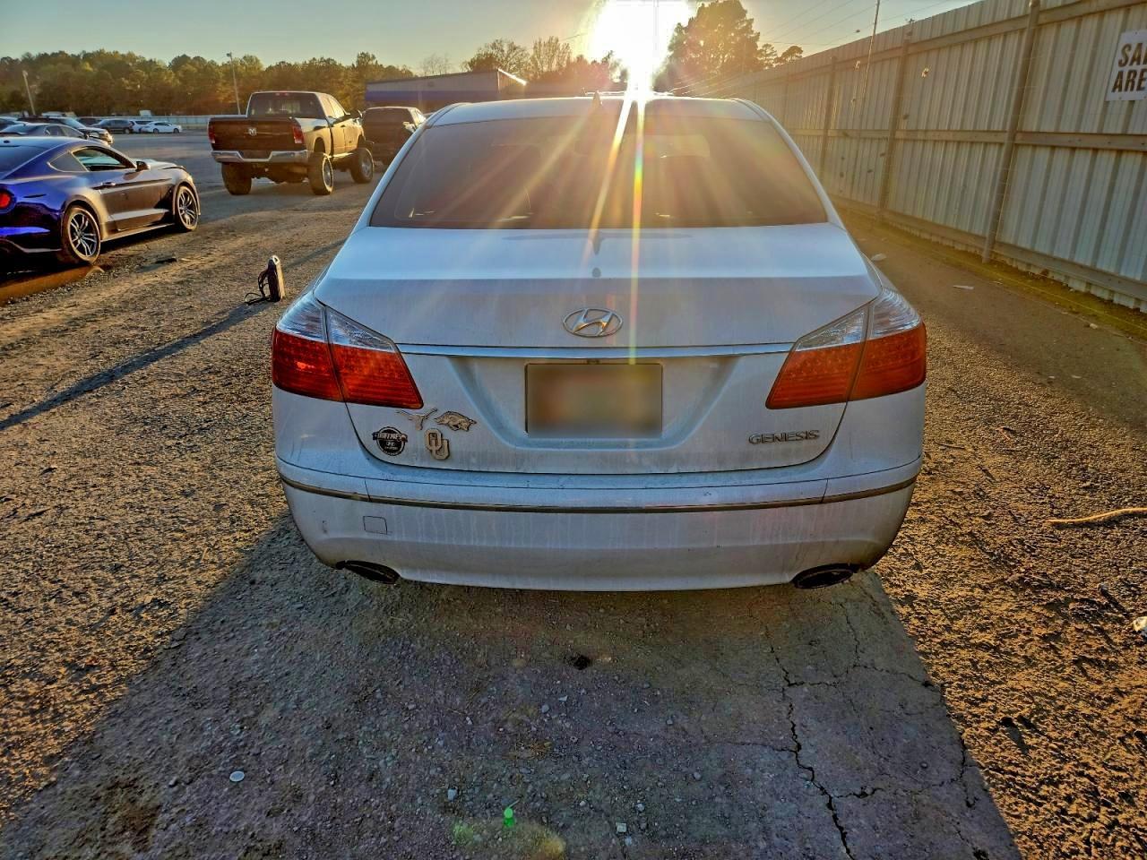 2011 HYUNDAI GENESIS