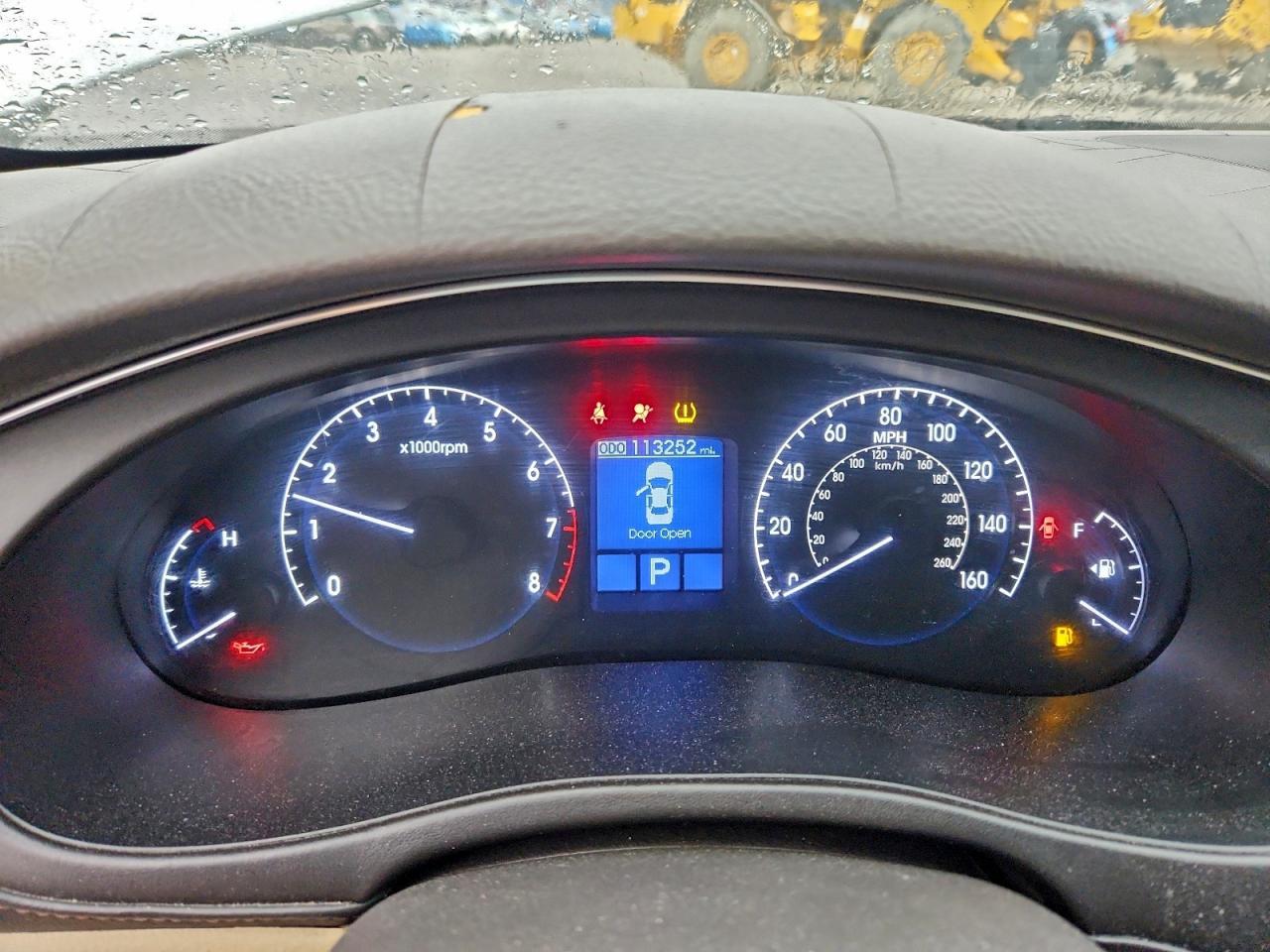 2013 HYUNDAI GENESIS