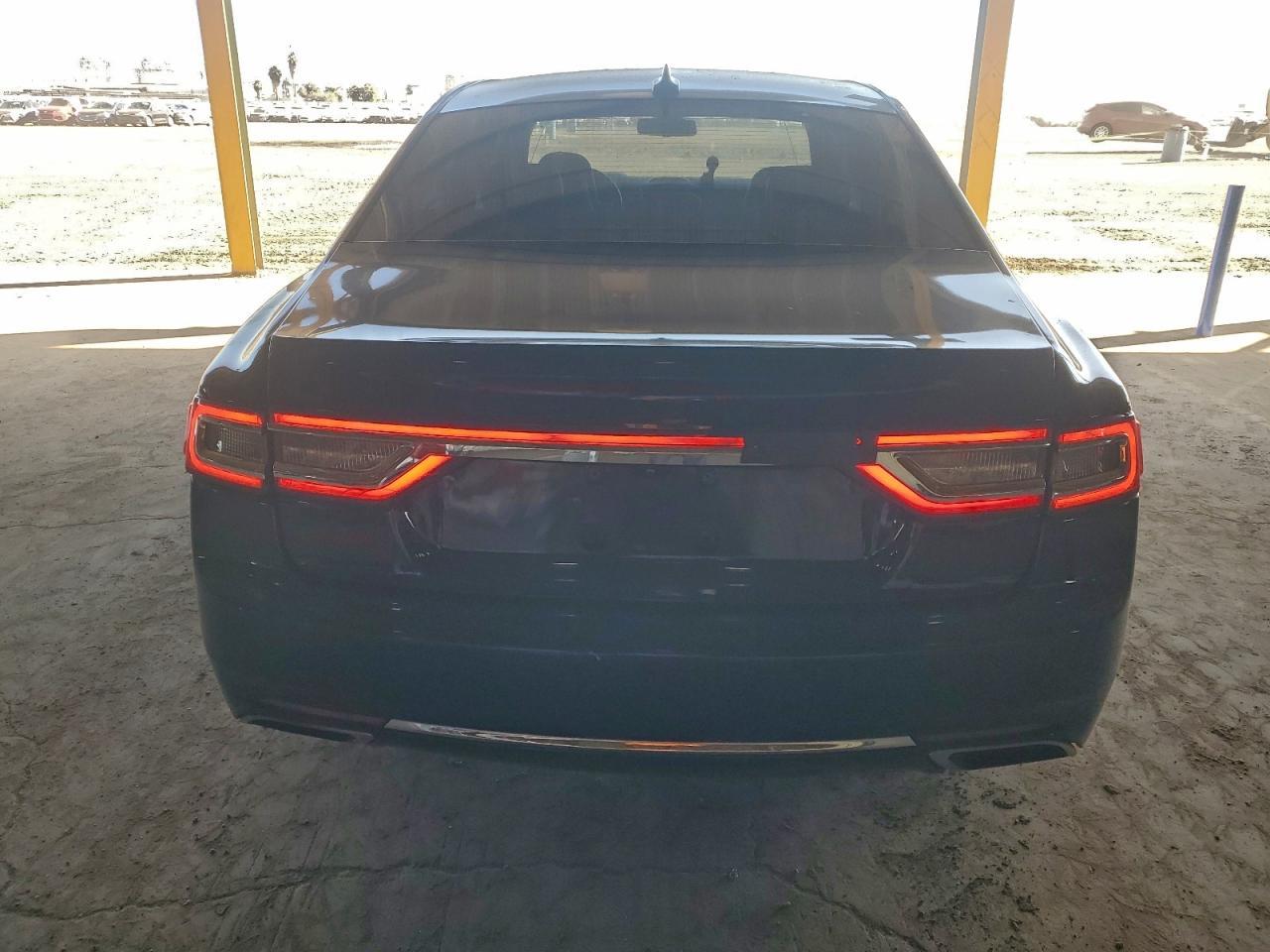 2018 LINCOLN Continental