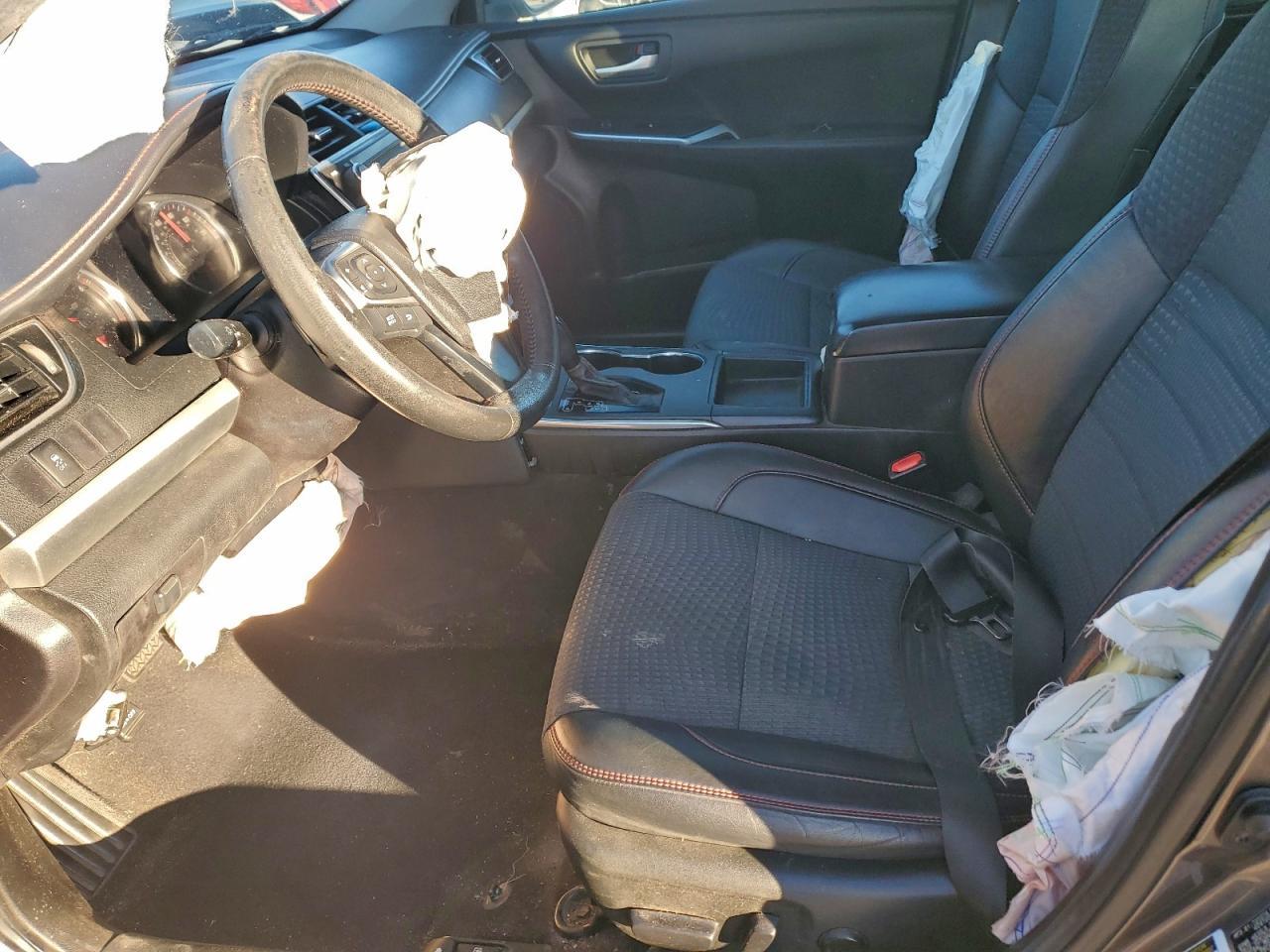 2015 TOYOTA CAMRY