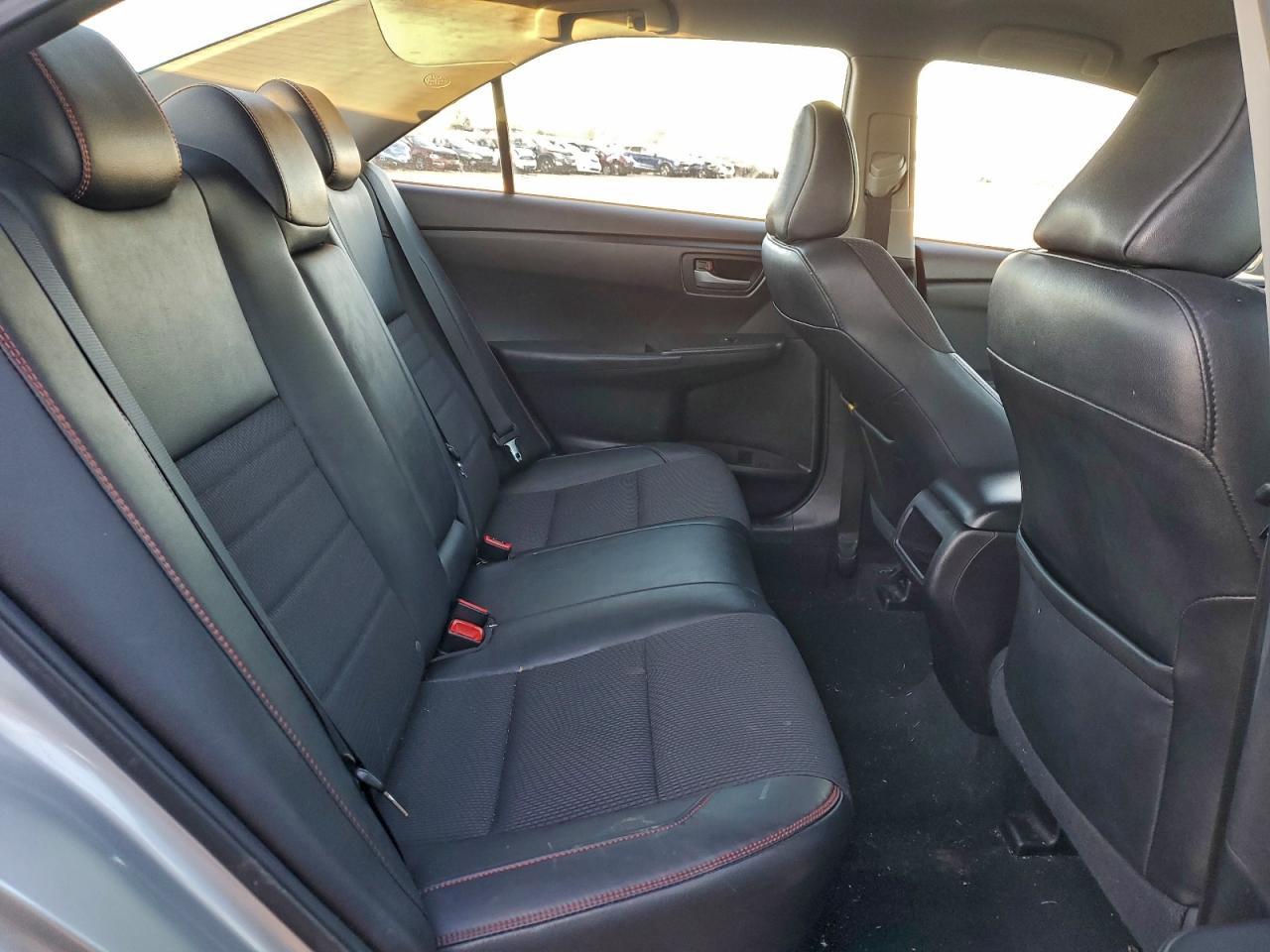 2016 TOYOTA CAMRY