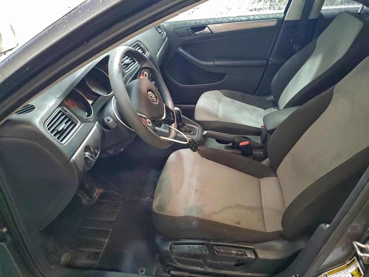 2017 VOLKSWAGEN JETTA