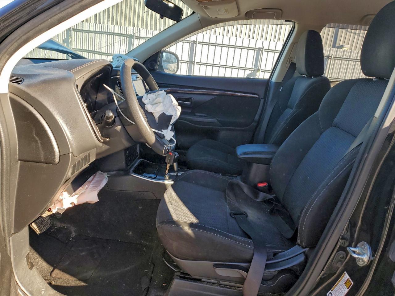 2019 MITSUBISHI outlander