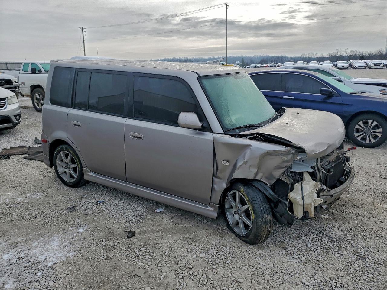 2005 TOYOTA SCION