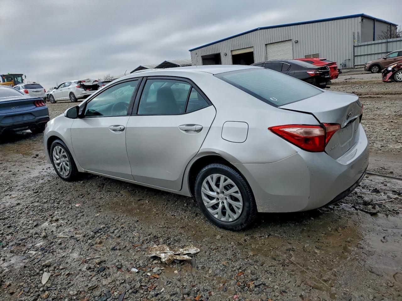 2019 TOYOTA COROLLA