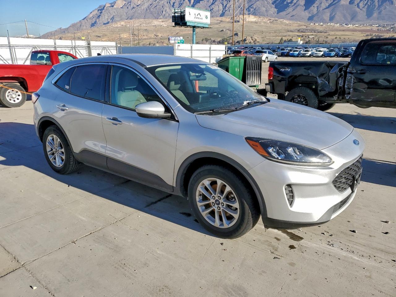 2020 FORD ESCAPE