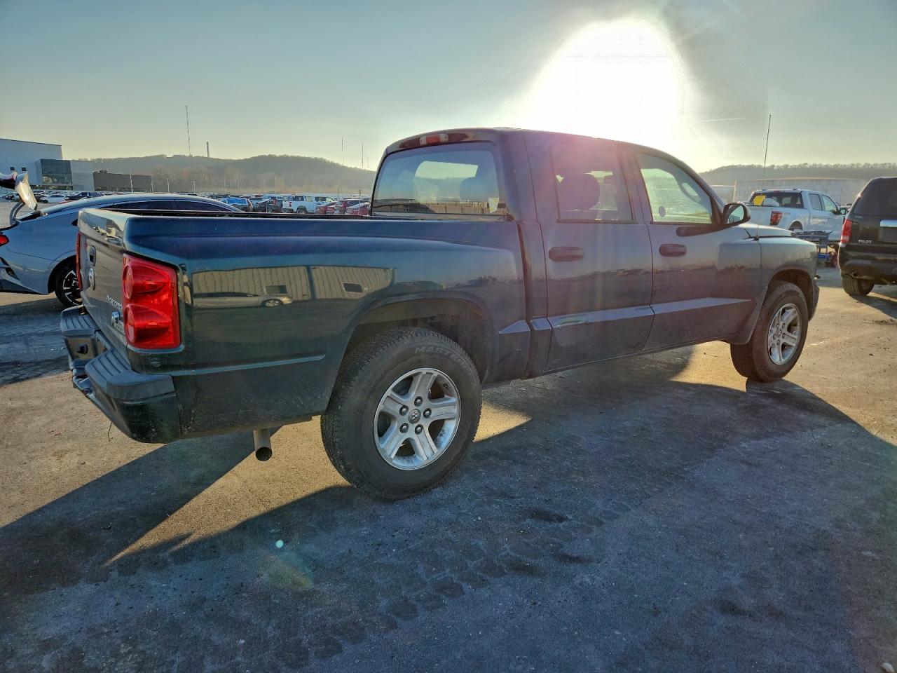 2011 DODGE Dakota