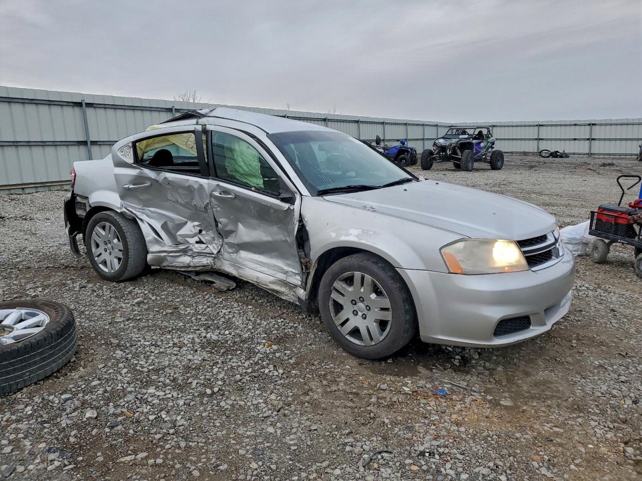 2012 DODGE Avenger