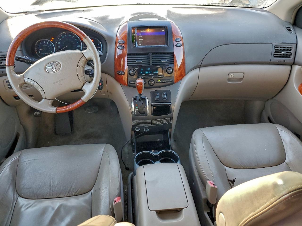 2008 TOYOTA SIENNA