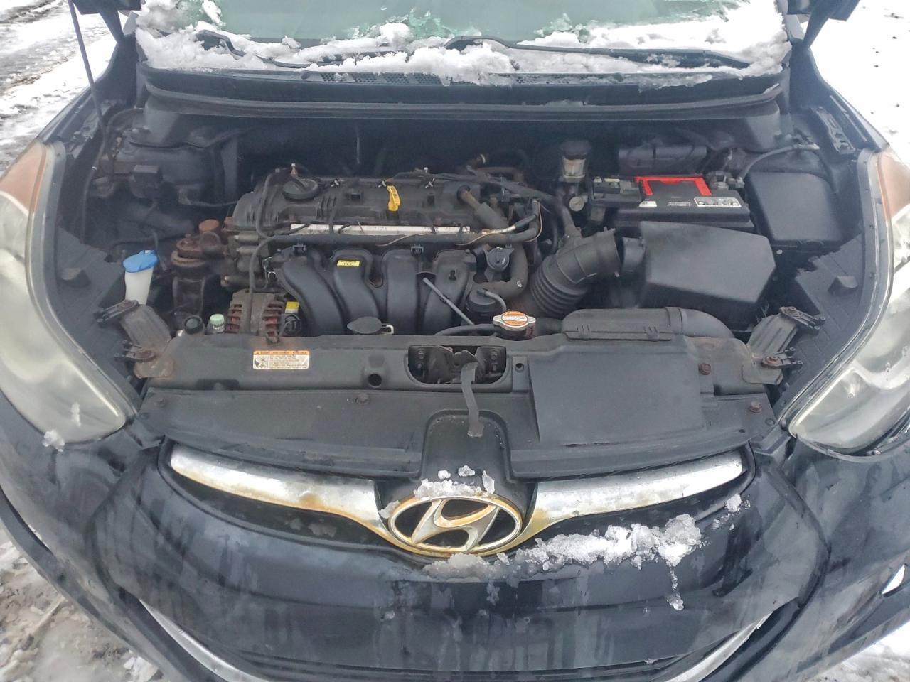 2012 HYUNDAI ELANTRA