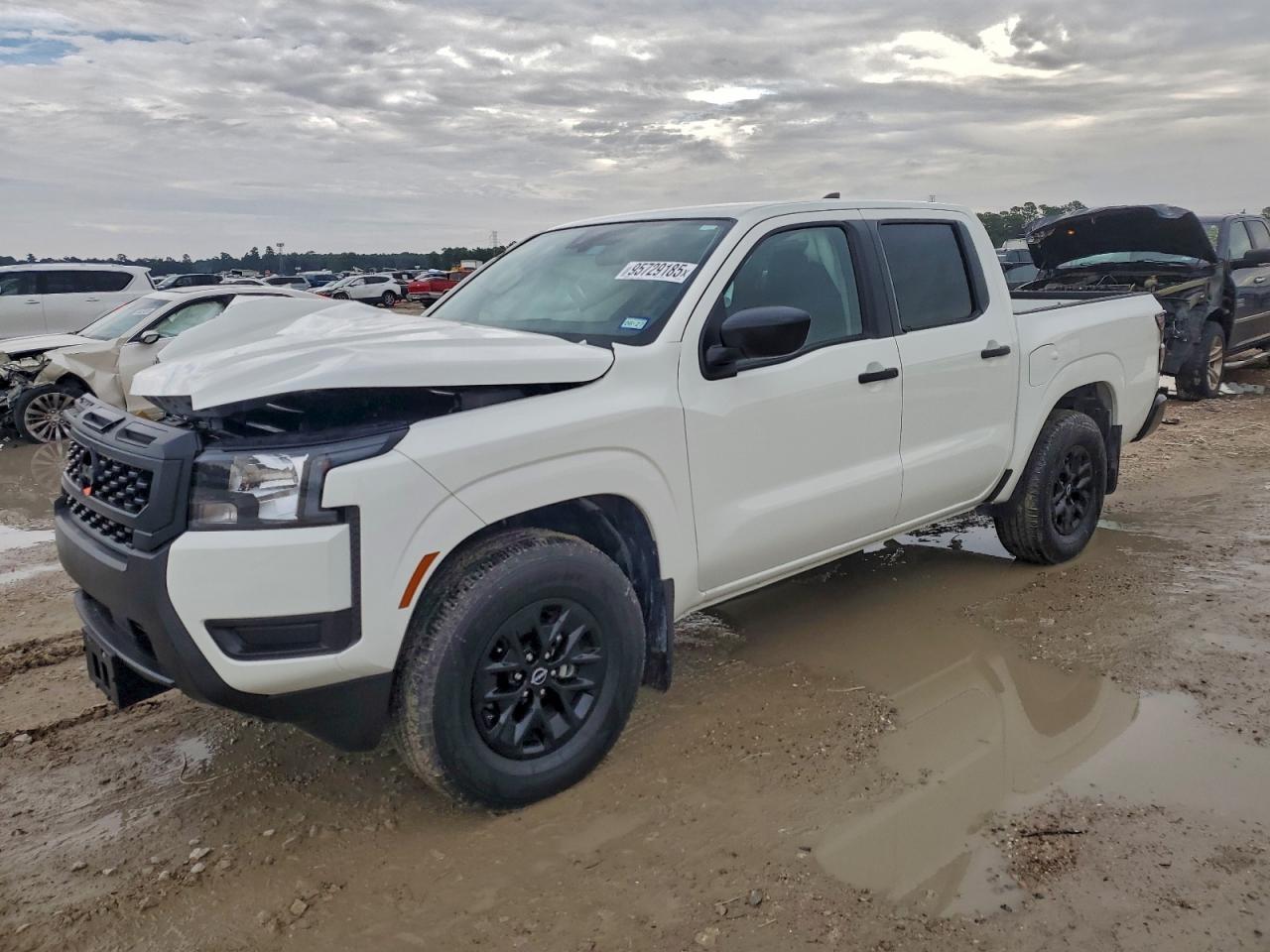 2025 NISSAN Frontier