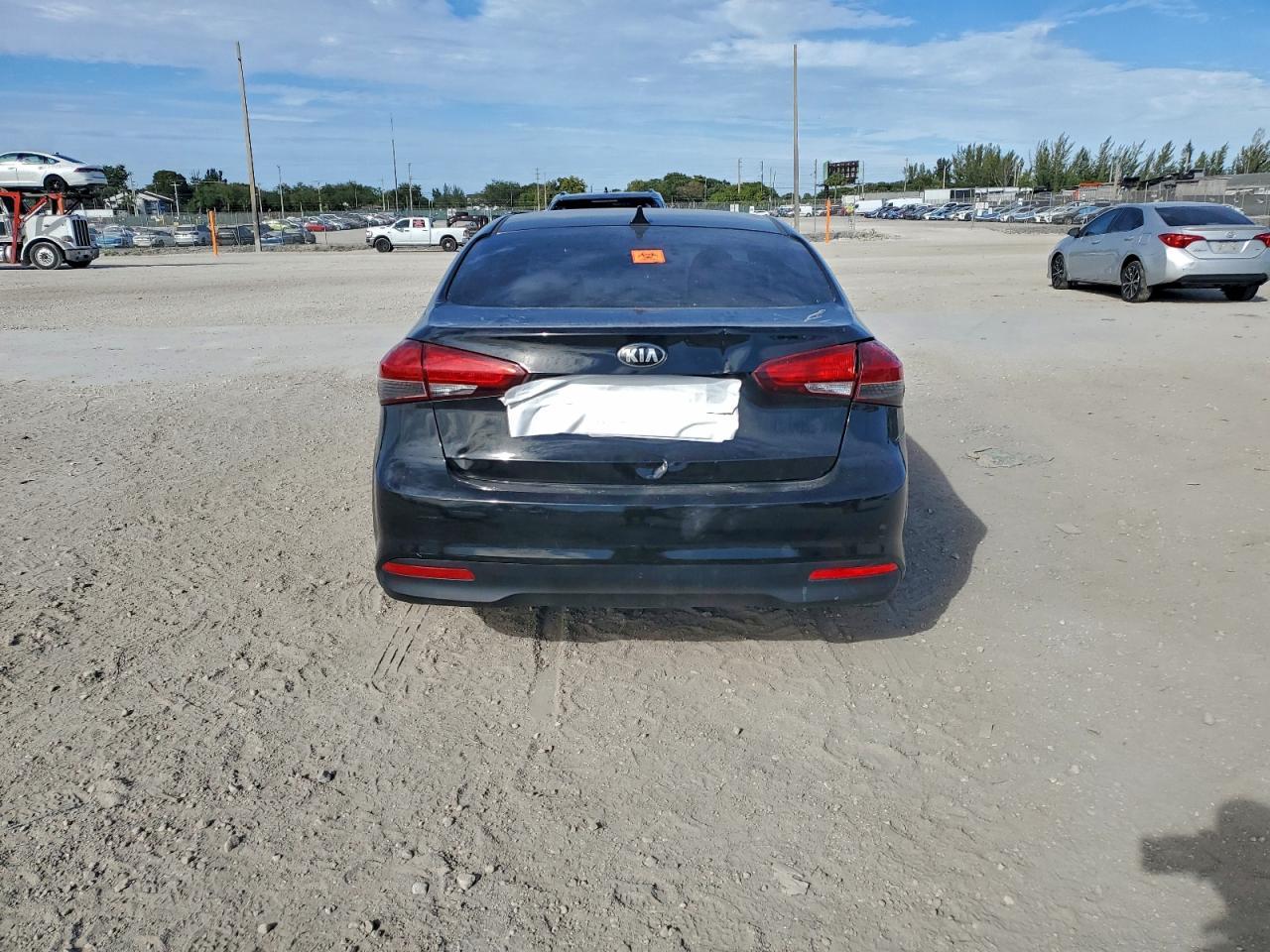2017 KIA FORTE