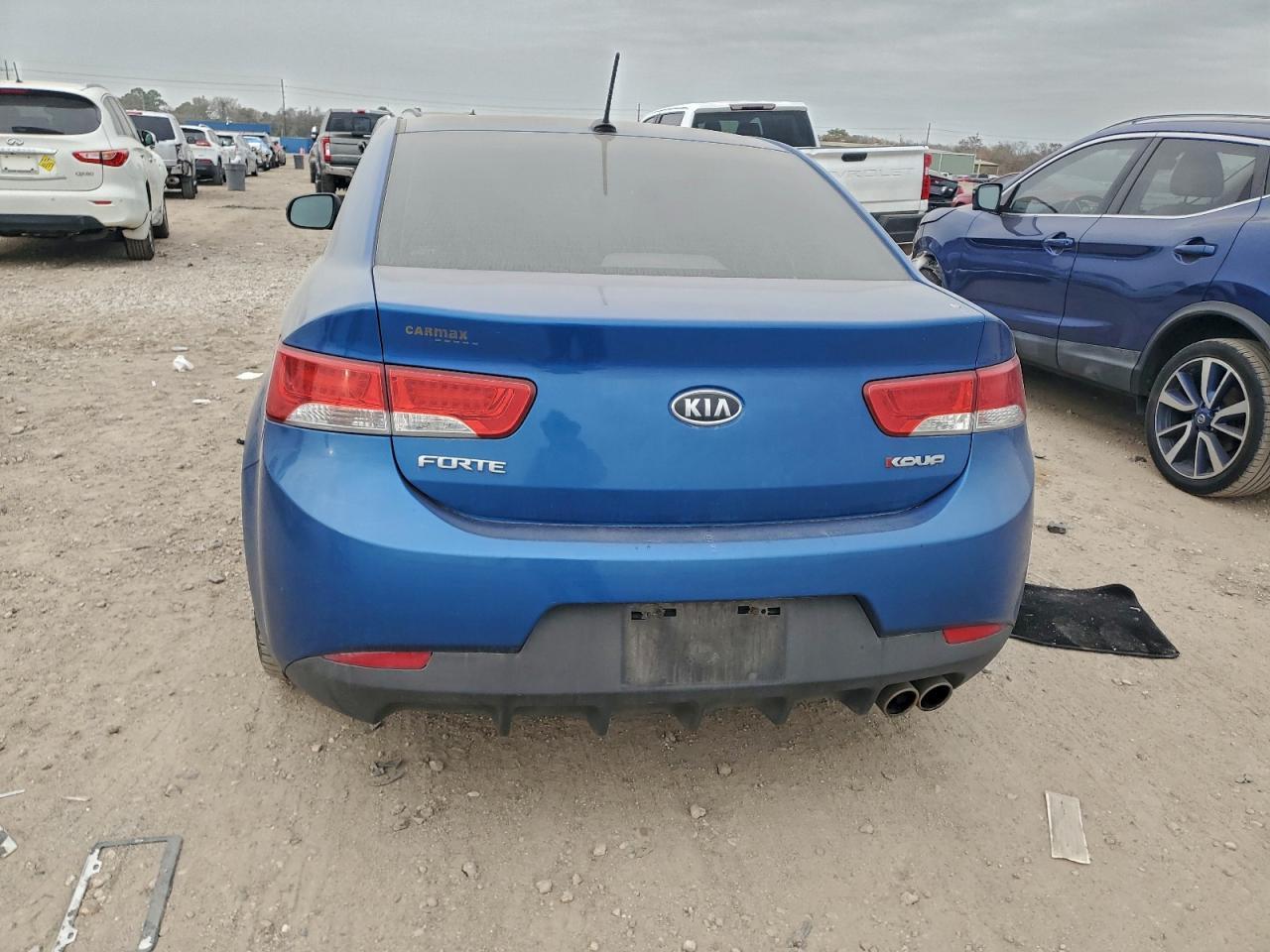 2013 KIA FORTE