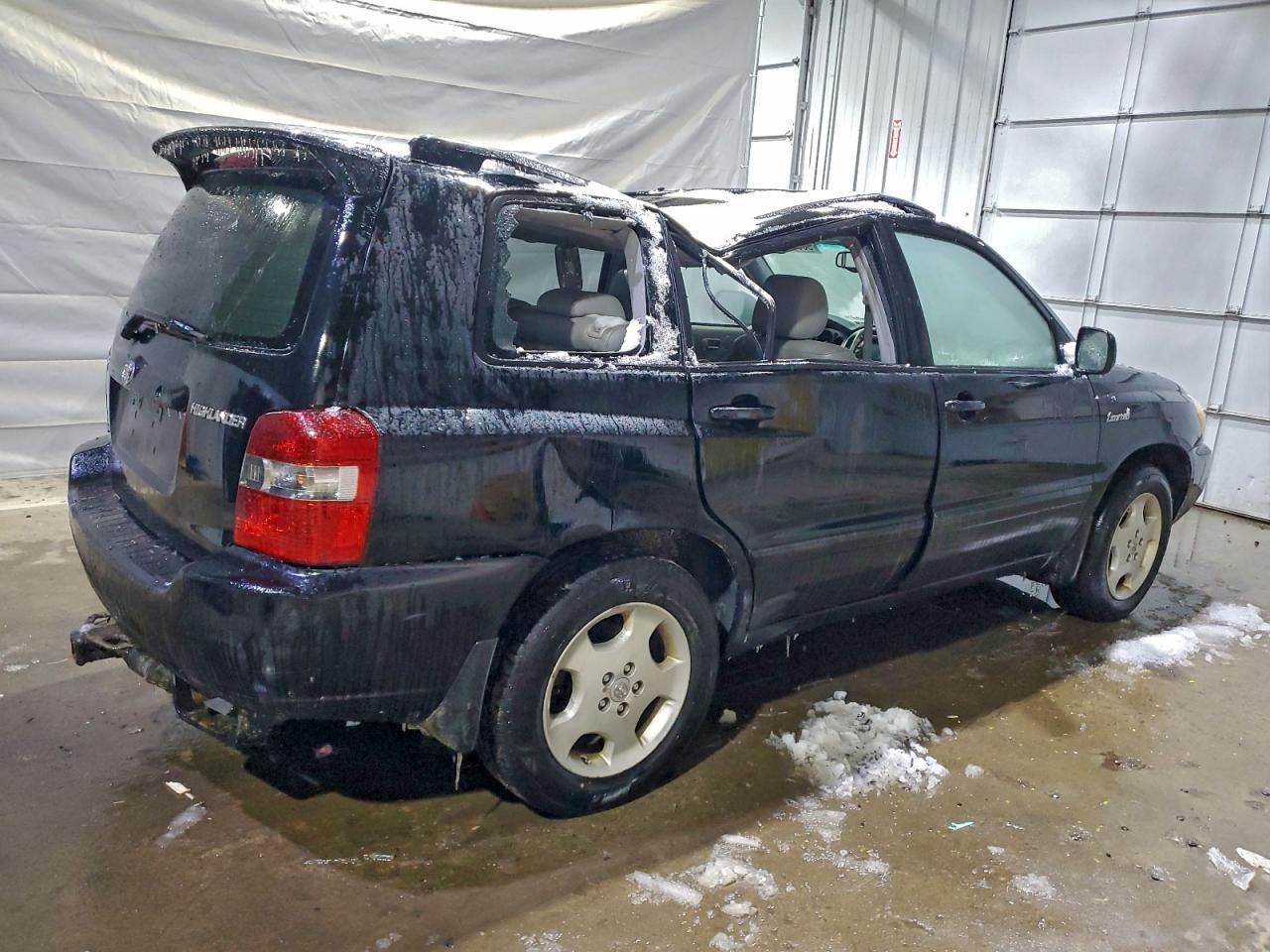 2005 TOYOTA HIGHLANDER
