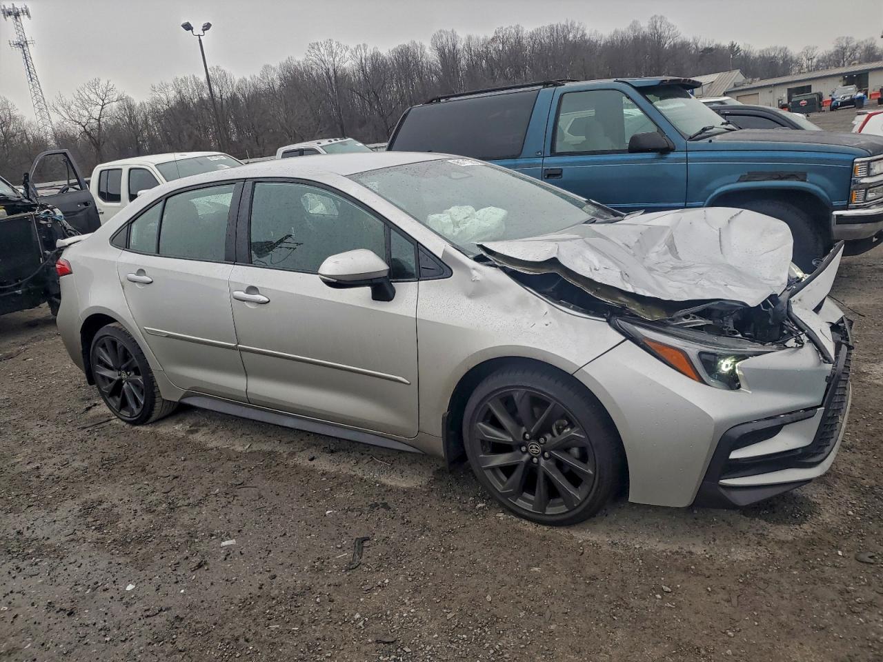 2025 TOYOTA COROLLA