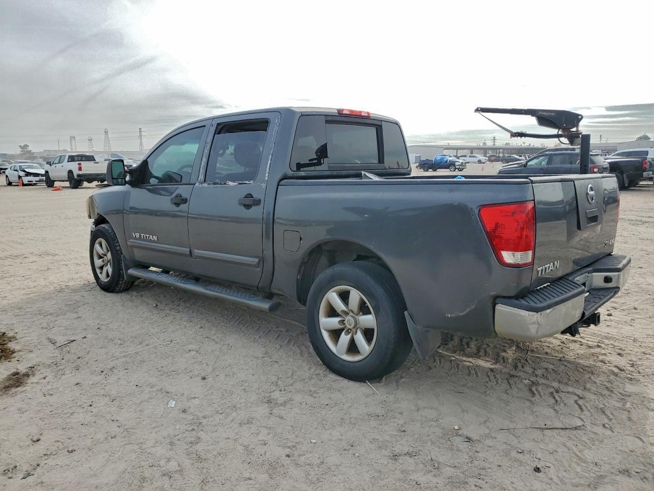 2011 NISSAN Titan