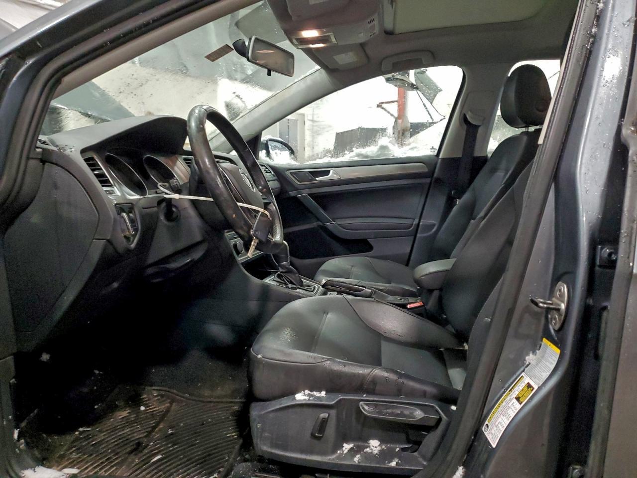 2015 VOLKSWAGEN GOLF