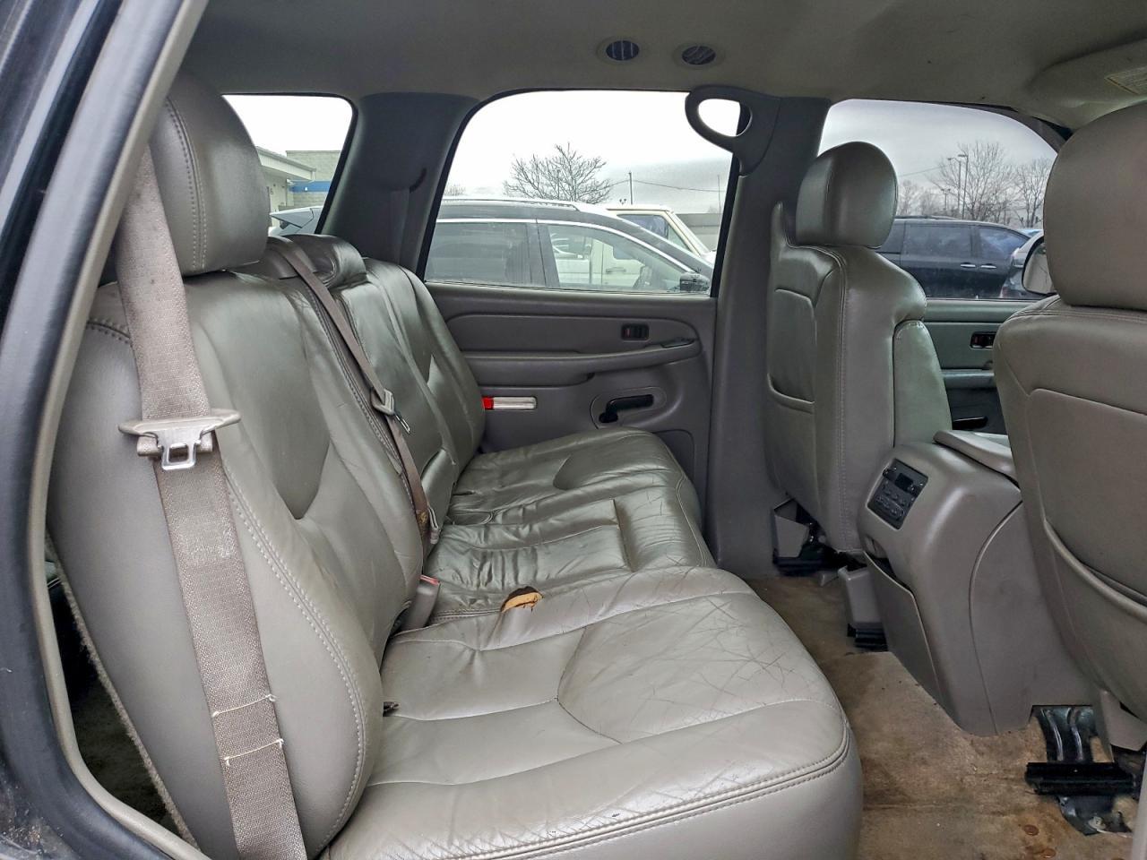 2003 CHEVROLET Tahoe