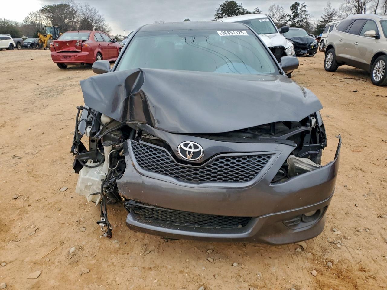 2011 TOYOTA CAMRY