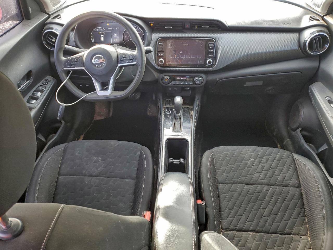 2021 NISSAN KICKS