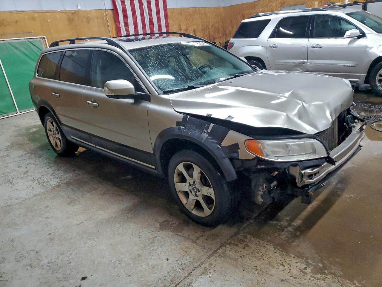 2011 VOLVO XC70