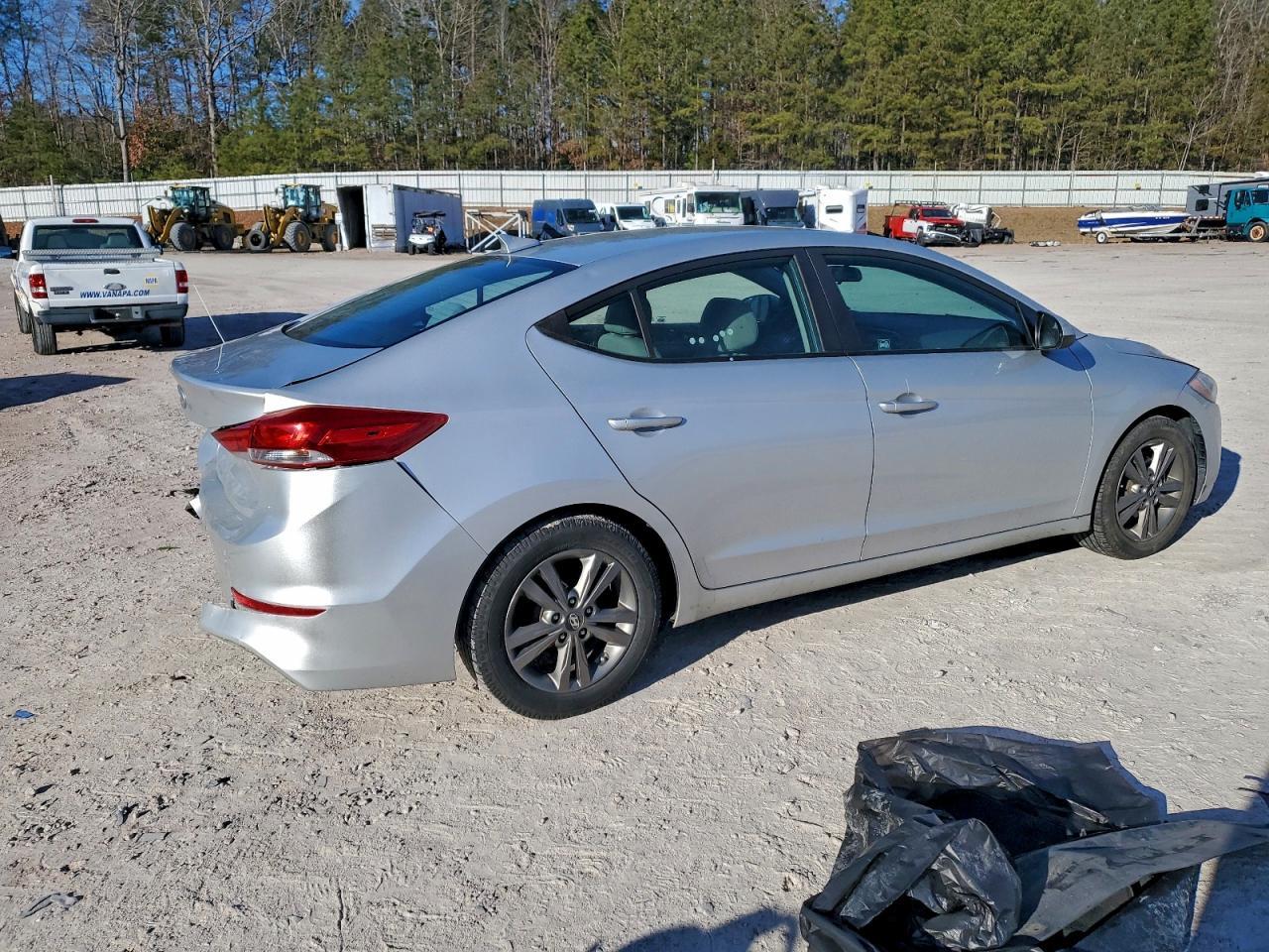 2017 HYUNDAI ELANTRA