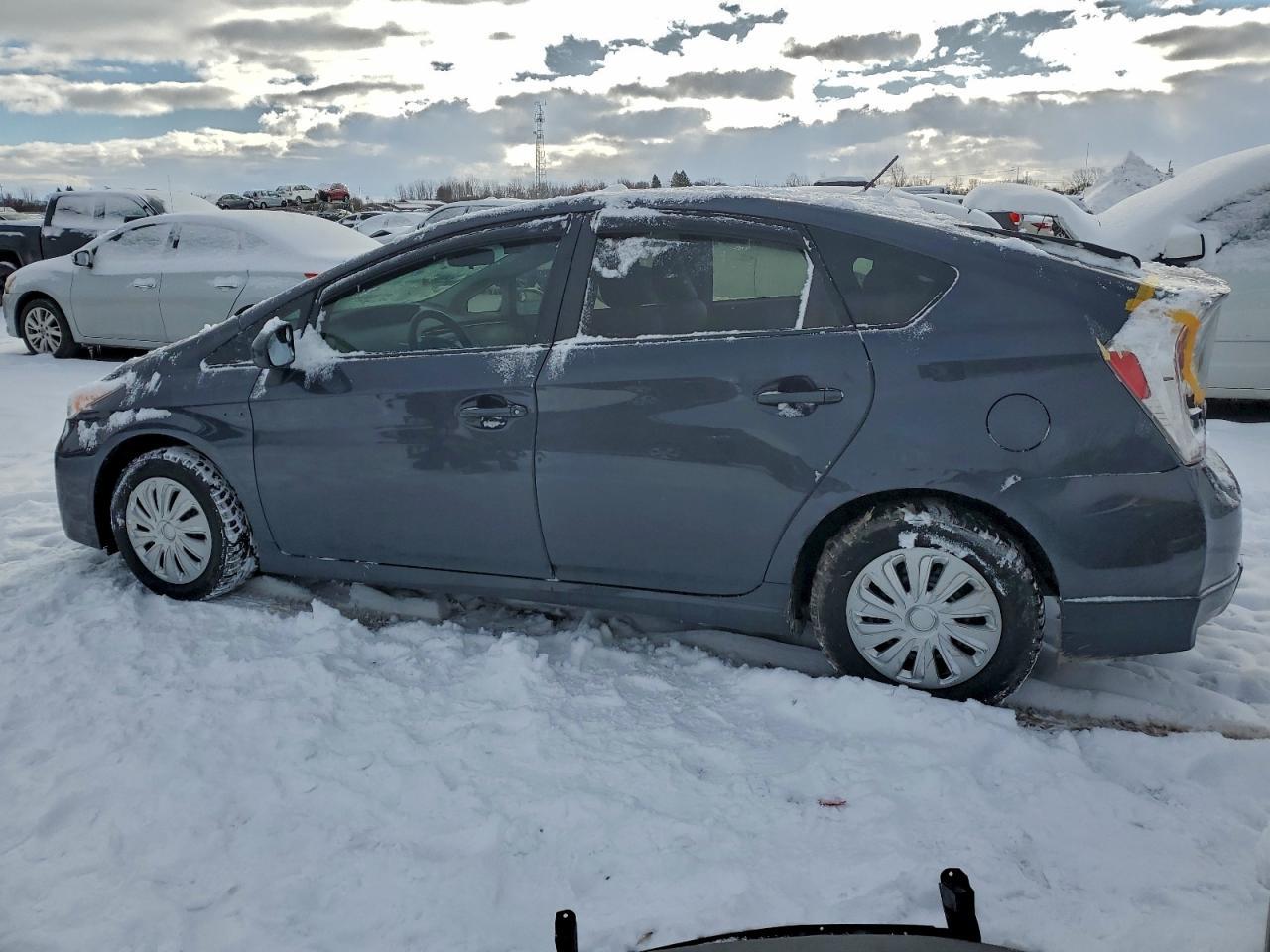 2013 TOYOTA PRIUS