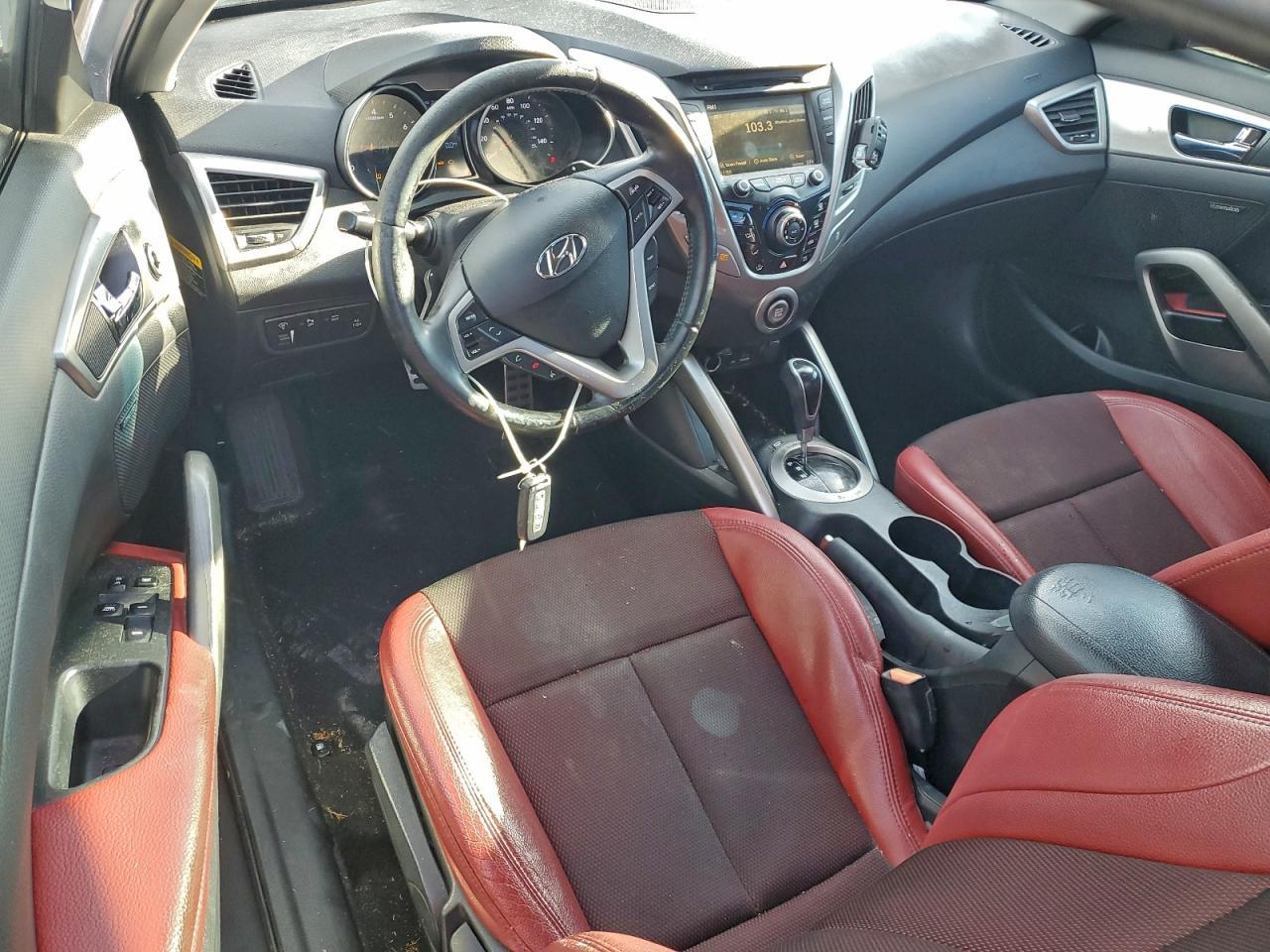 2013 HYUNDAI VELOSTER