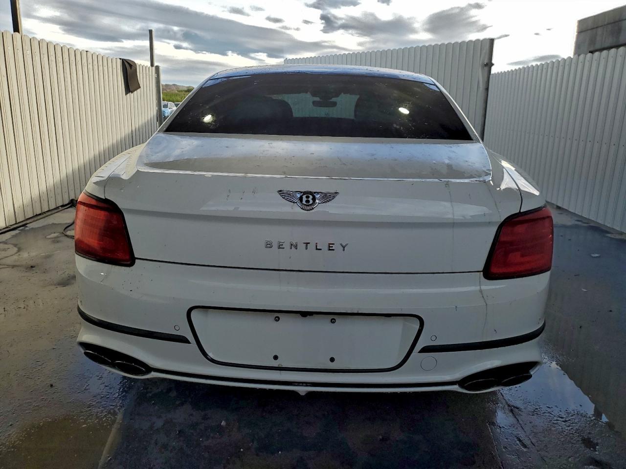2024 BENTLEY Flying Spur