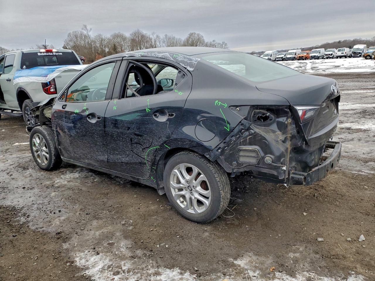 2017 TOYOTA YARIS