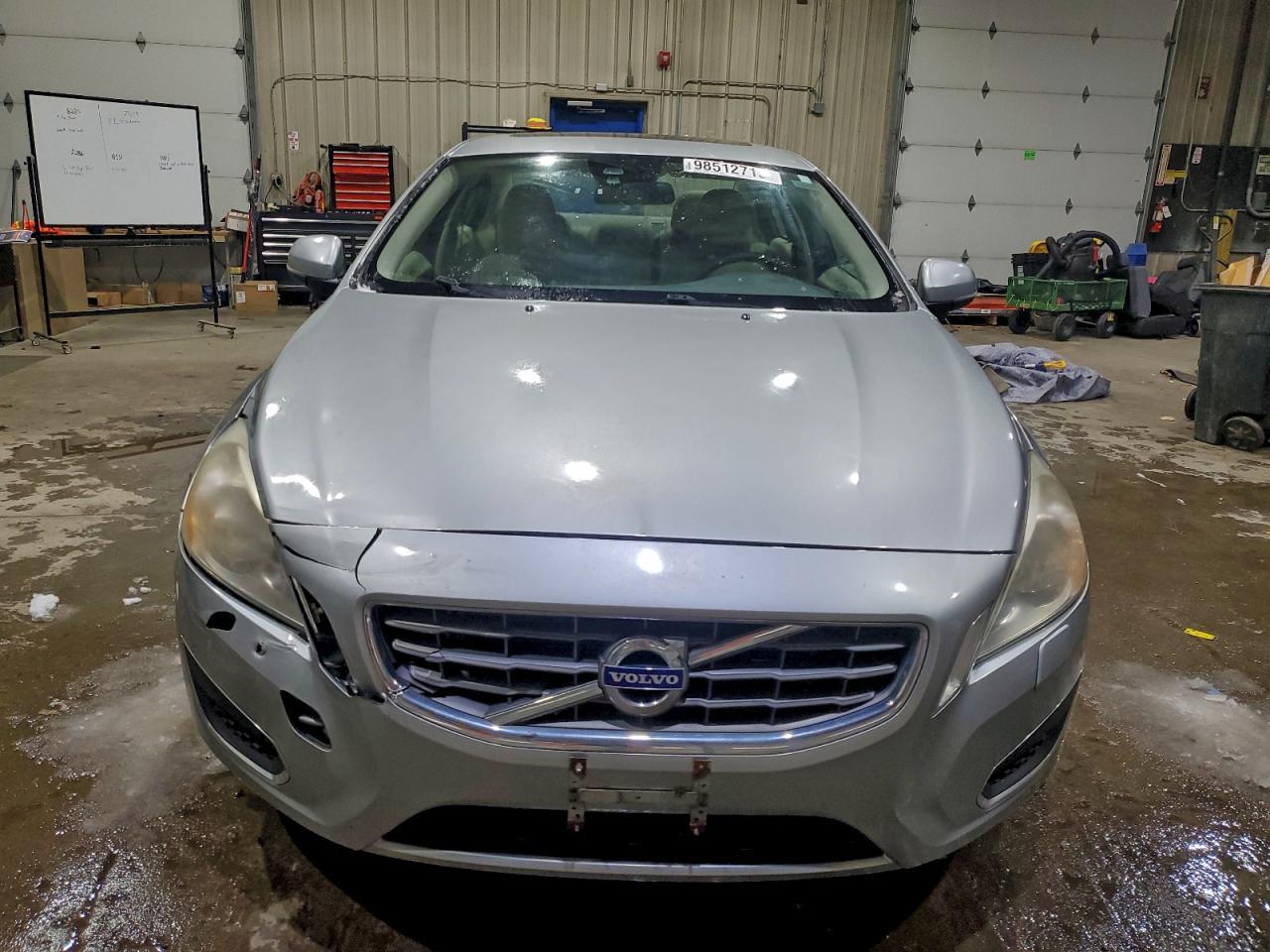 2013 VOLVO S60