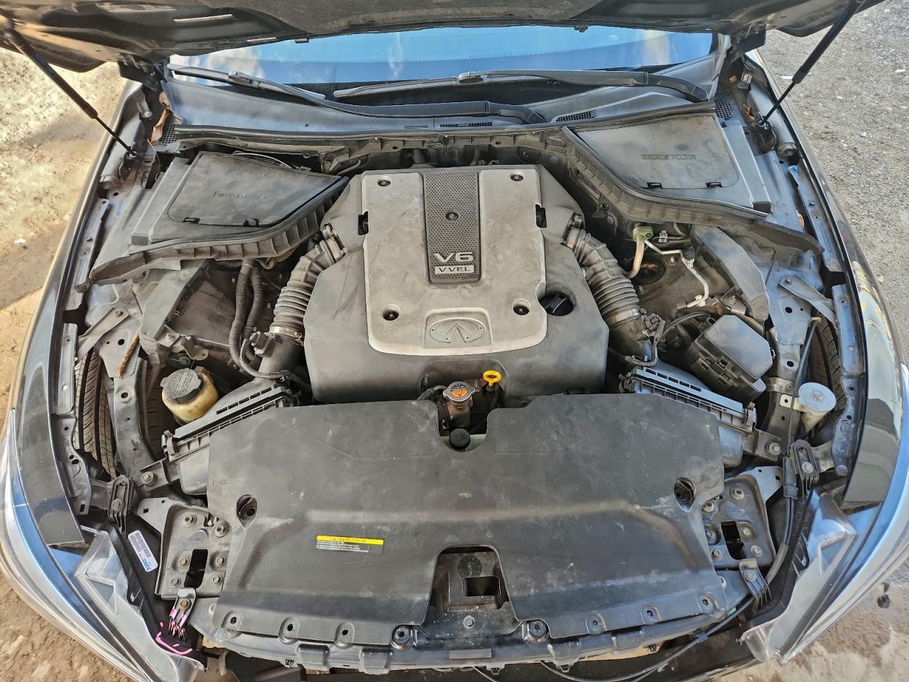 2015 INFINITI Q50