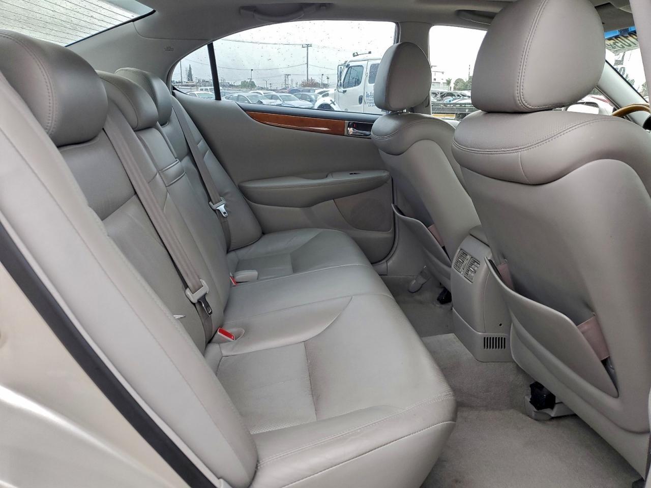 2005 LEXUS ES 330