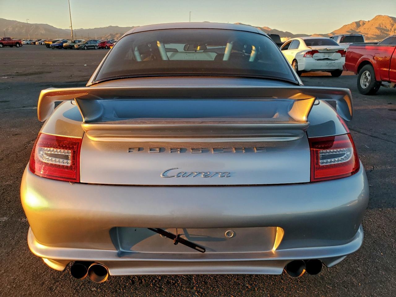 2002 PORSCHE 911