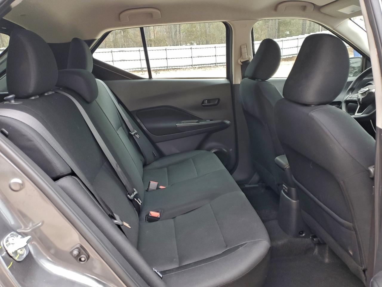 2024 NISSAN KICKS